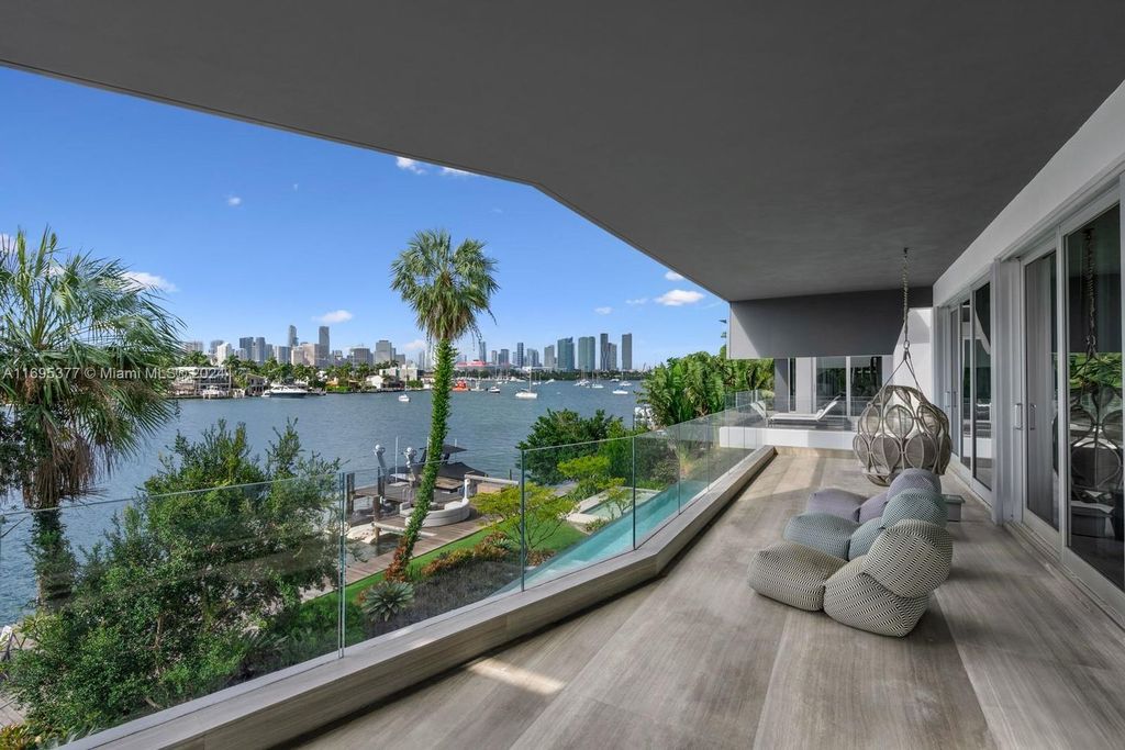 Luxurious $37.5 Million Waterfront Estate with Skyline Views on Prestigious Hibiscus Island, Miami Beach