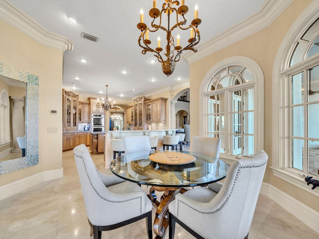 Luxurious $6.1 Million Waterfront Estate with 385 FT Bay Frontage in Kelly Plantation, Destin