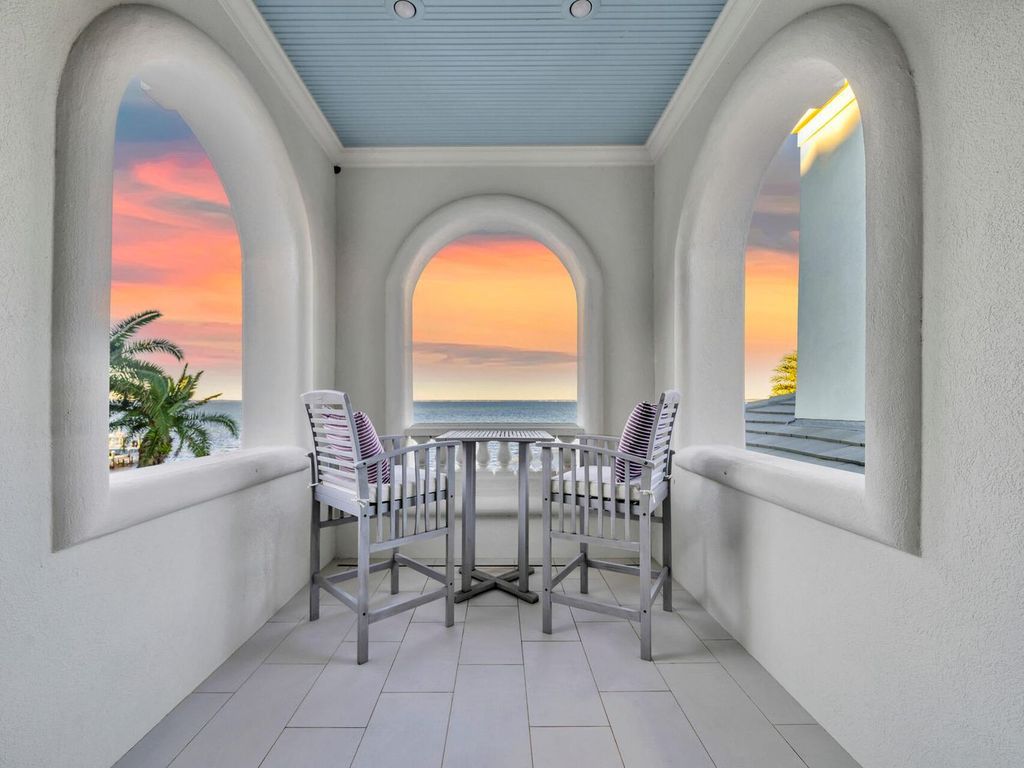 Luxurious $6.1 Million Waterfront Estate with 385 FT Bay Frontage in Kelly Plantation, Destin