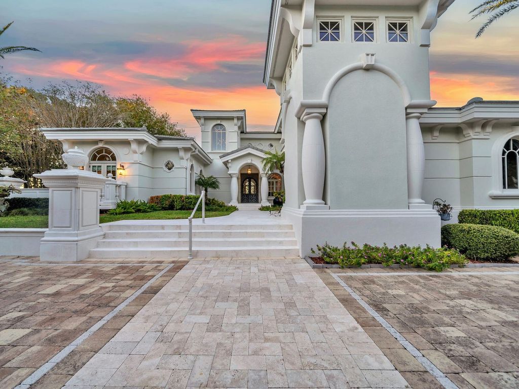 Luxurious $6.1 Million Waterfront Estate with 385 FT Bay Frontage in Kelly Plantation, Destin