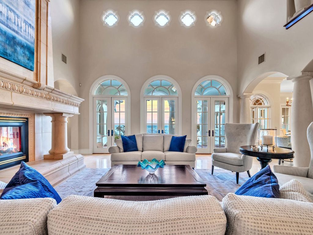 Luxurious $6.1 Million Waterfront Estate with 385 FT Bay Frontage in Kelly Plantation, Destin