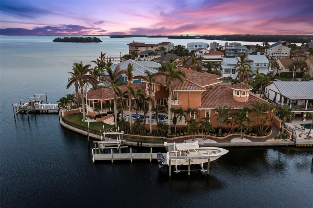 Luxurious $7.5 Million Waterfront Estate in Tierra Verde with Custom Alvarez Design