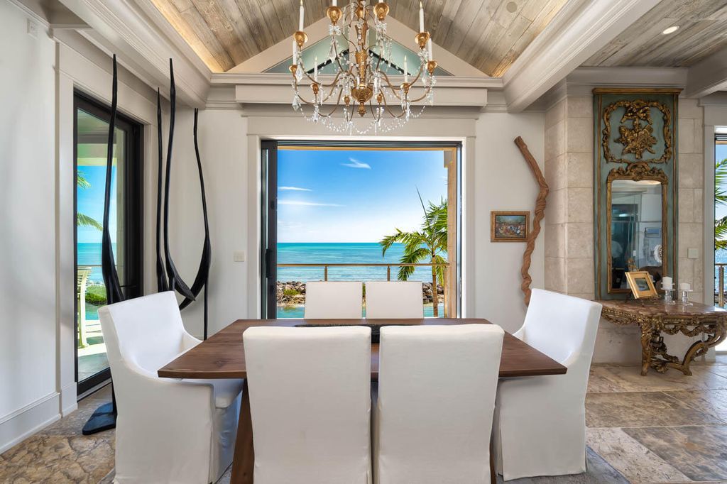 Luxurious Oceanfront Estate in Duck Key Listed at $13.4 Million with Direct Ocean Access and Resort-Style Amenities