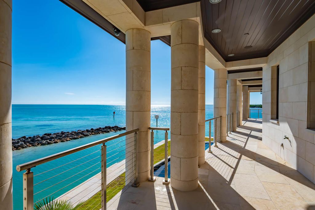 Luxurious Oceanfront Estate in Duck Key Listed at $13.4 Million with Direct Ocean Access and Resort-Style Amenities