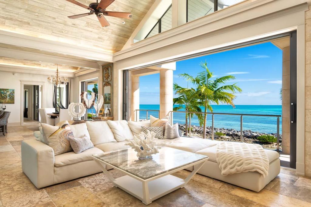 Luxurious Oceanfront Estate in Duck Key Listed at $13.4 Million with Direct Ocean Access and Resort-Style Amenities