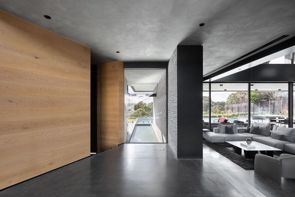 Melbourne Residence by Nico van der Meulen Architects