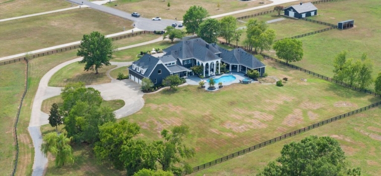 Stunning 28.3-Acre Tennessee Estate with Riverfront Views Hits the Market at $3.95 Million