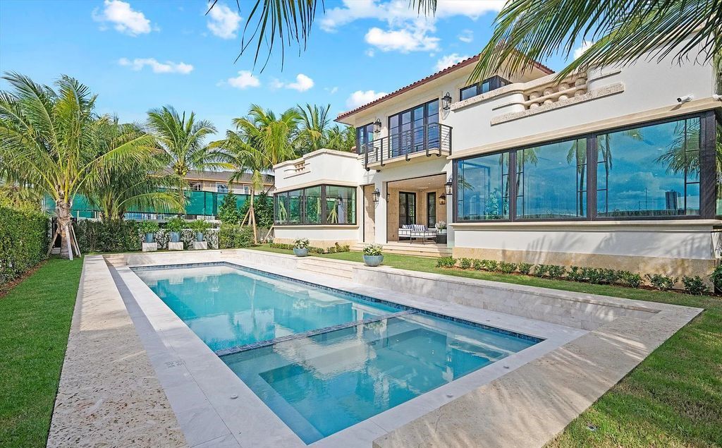 Stunning $64.5 Million Art Deco Intracoastal Estate with Private Dock and Luxe Amenities in Palm Beach