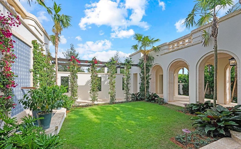 Stunning $64.5 Million Art Deco Intracoastal Estate with Private Dock and Luxe Amenities in Palm Beach