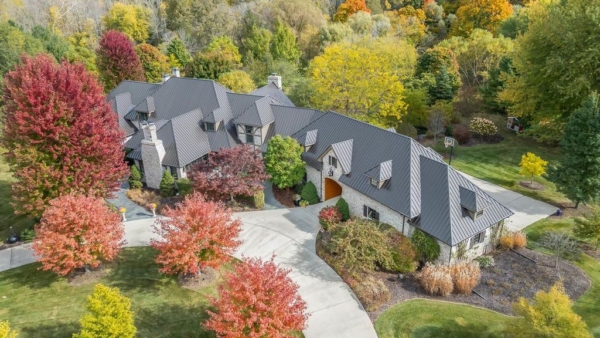 Wisconsin Elegance: Architectural Gem Near World-Class Golf for $2,375,000