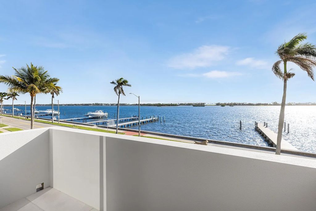 $18.8 Million Brand-New Waterfront Luxury Estate with Unobstructed Water Views on Flagler Drive, West Palm Beach