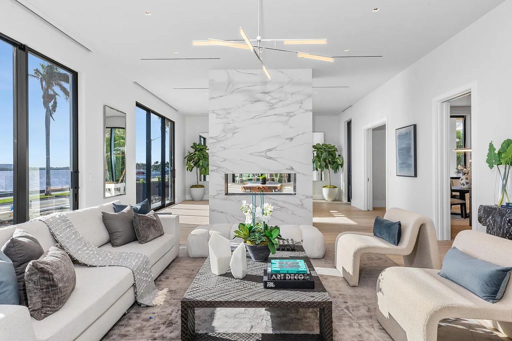 $18.8 Million Brand-New Waterfront Luxury Estate with Unobstructed Water Views on Flagler Drive, West Palm Beach