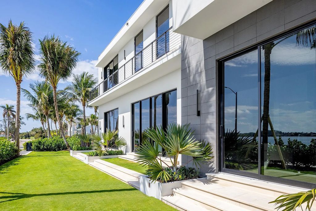 $18.8 Million Brand-New Waterfront Luxury Estate with Unobstructed Water Views on Flagler Drive, West Palm Beach