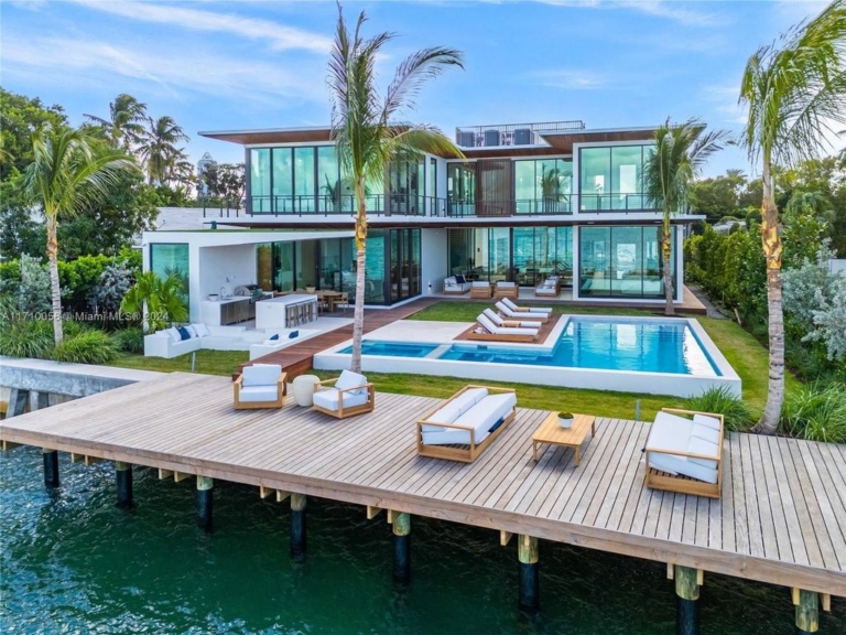 $34.5 Million Miami Beach Waterfront Mansion Built by Todd Michael Glaser with Stunning Biscayne Bay Views