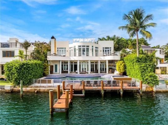 $35 Million Waterfront Estate with 80-Foot Dock and Rooftop Terrace on Exclusive Hibiscus Island, Miami Beach