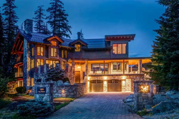 A Winter Wonderland: Ski-In/Ski-Out Home with Panoramic Mountain Views for C$14.9 Million in Canada