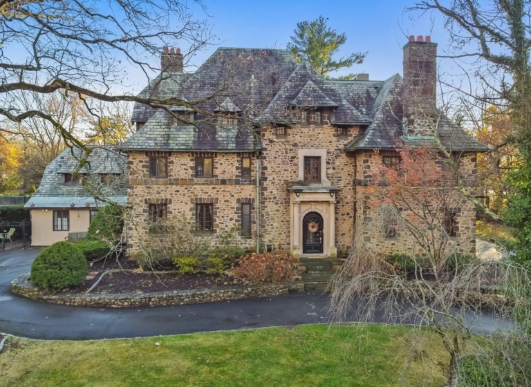 Connecticut’s Hidden Gem: Stunning Tudor Mansion Asks $2,499,000