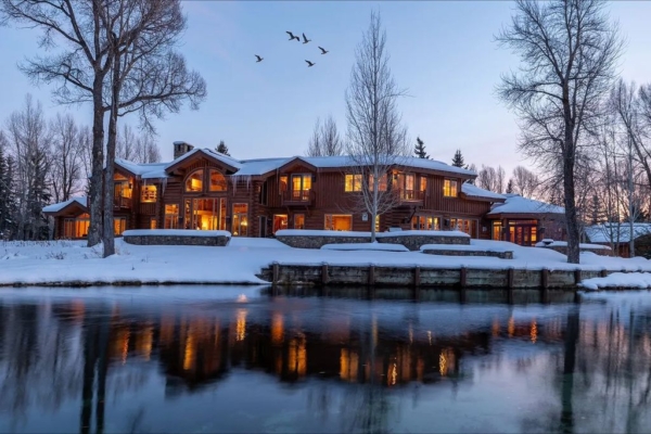 Dramatic Teton Views and Wildlife Sanctuary: 42.57 Acres on the Snake River for $29.75 Million