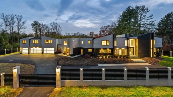 Maryland Luxury at Its Finest: Stunning Contemporary Residence for $5,495,000