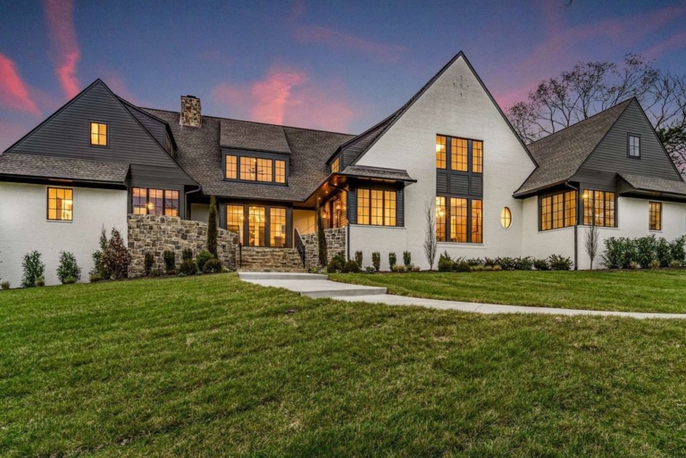 Modern Masterpiece: New Construction by Hammer Architecture in Tennessee for $3.875 Million