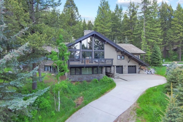 Mountain Luxury Redefined: Quintessential Ski Chalet in Wyoming for $11.95 Million