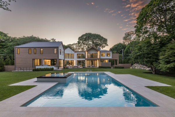 Opulent Living Redefined: Stunning New Home in East Hampton Listed for $9,195,000