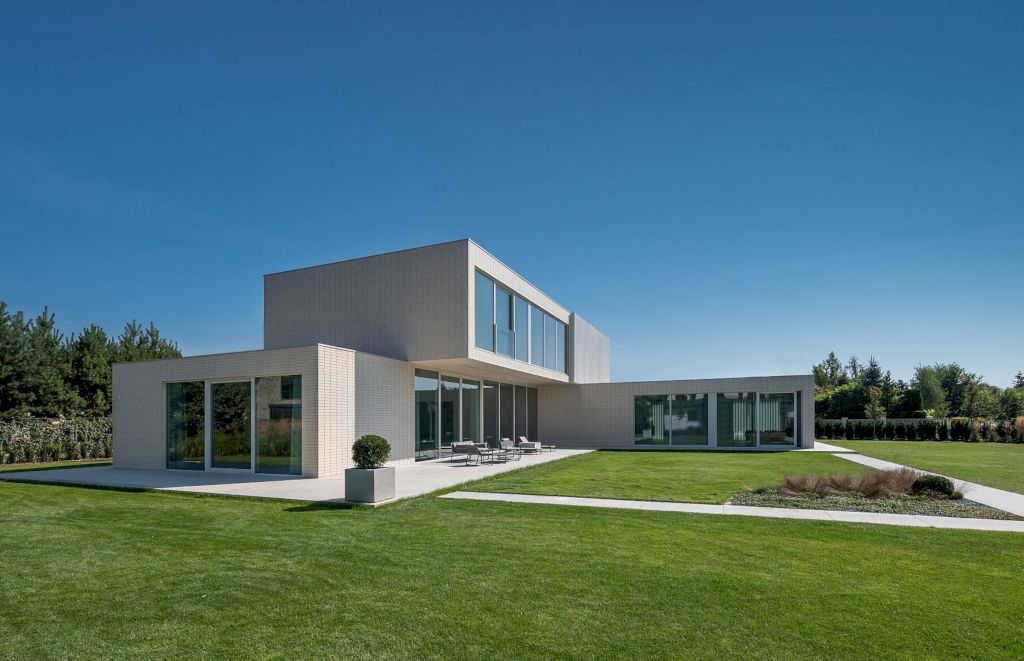 RD 40 House, A Modern Cubic Villa by Pawel Lis Architekci