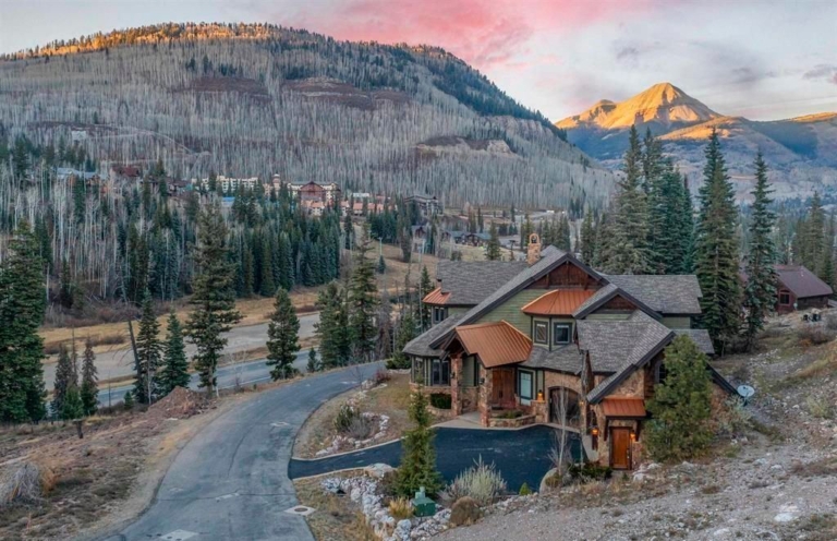 Stunning Custom-Built Mountain Retreat by Award-Winning Builder Ron Enge Listed at $3.9 Million