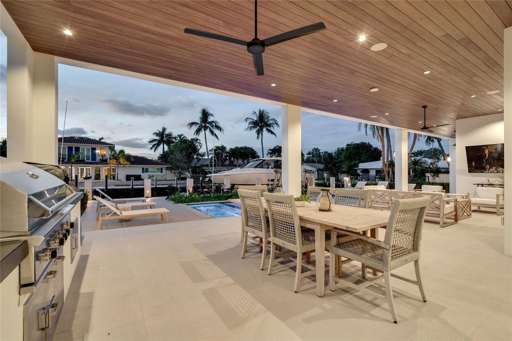 $7.5 Million Luxury Coastal-Farmhouse Estate with 90' Yacht Dock and Stunning Waterfront Views in Fort Lauderdale