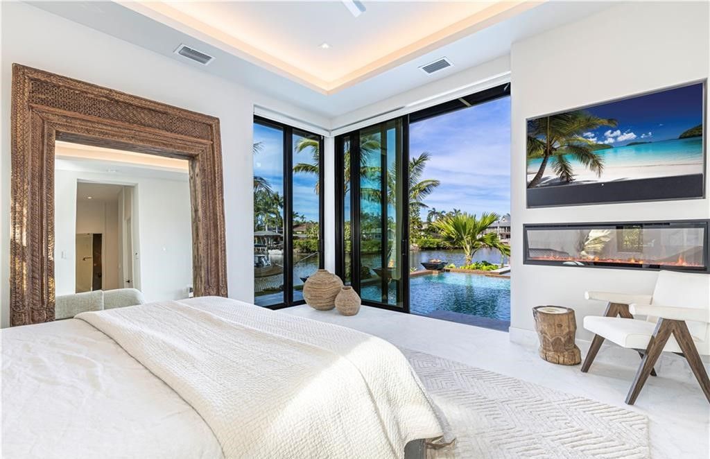 $8.8 Million Stoff Cooney Modern Waterfront Masterpiece in Naples