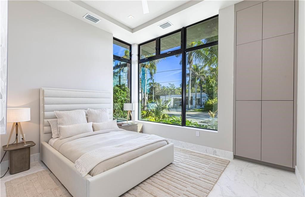 $8.8 Million Stoff Cooney Modern Waterfront Masterpiece in Naples