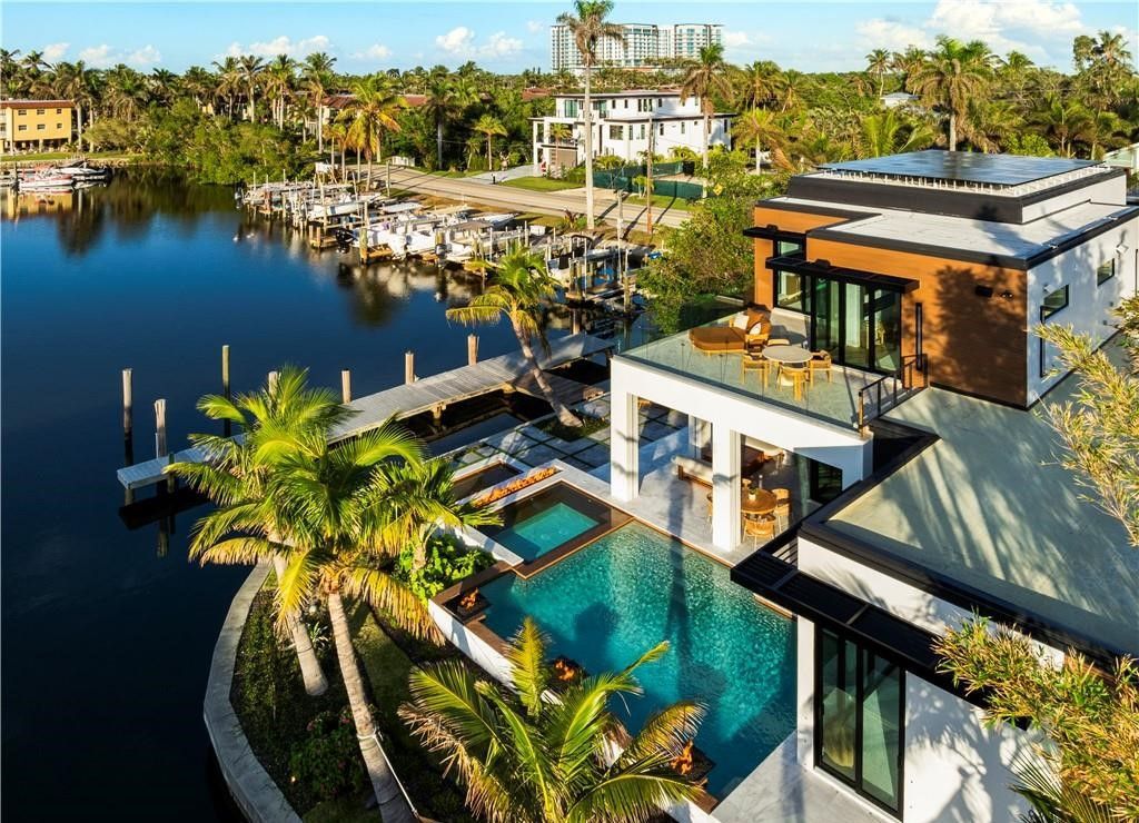 $8.8 Million Stoff Cooney Modern Waterfront Masterpiece in Naples