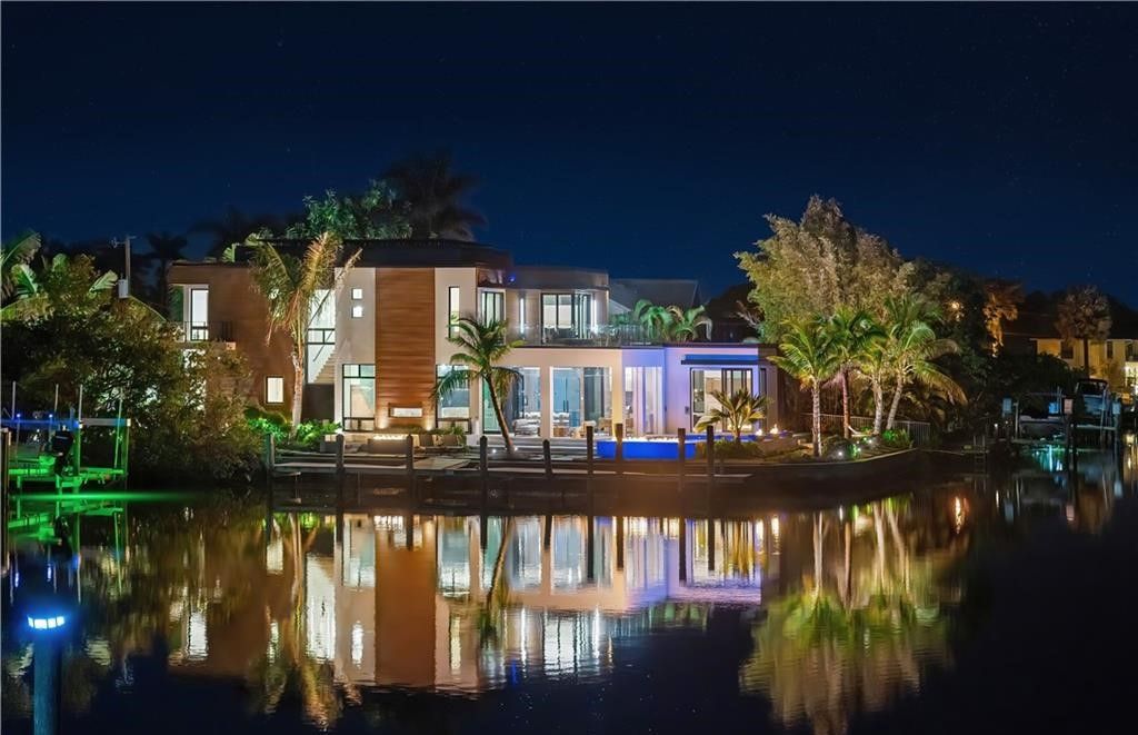 $8.8 Million Stoff Cooney Modern Waterfront Masterpiece in Naples