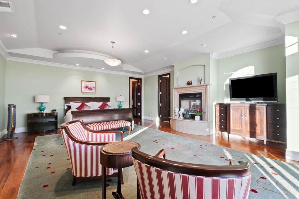 A Mediterranean Gem Resort Style Estate with Spectacular Views on 2.3 Acres Listed for 6.498 Million 20