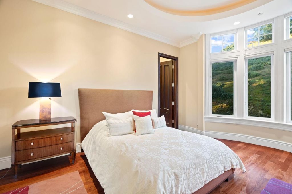 A Mediterranean Gem Resort Style Estate with Spectacular Views on 2.3 Acres Listed for 6.498 Million 26