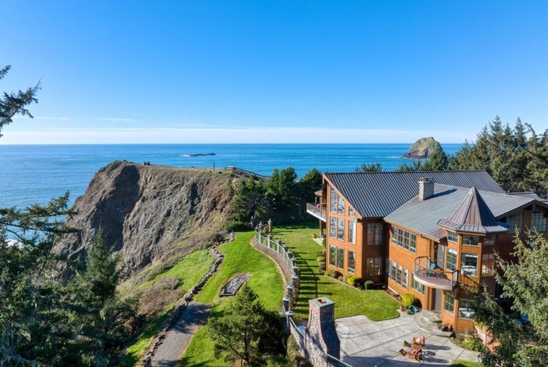 Breathtaking Oceanfront Retreat: $6,749,000 Property Overlooking the Iconic Three Sisters