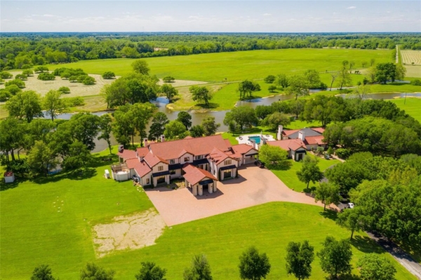 Broad Oaks Ranch: A Masterpiece of Detail and Craftsmanship in Texas for $26.55 Million