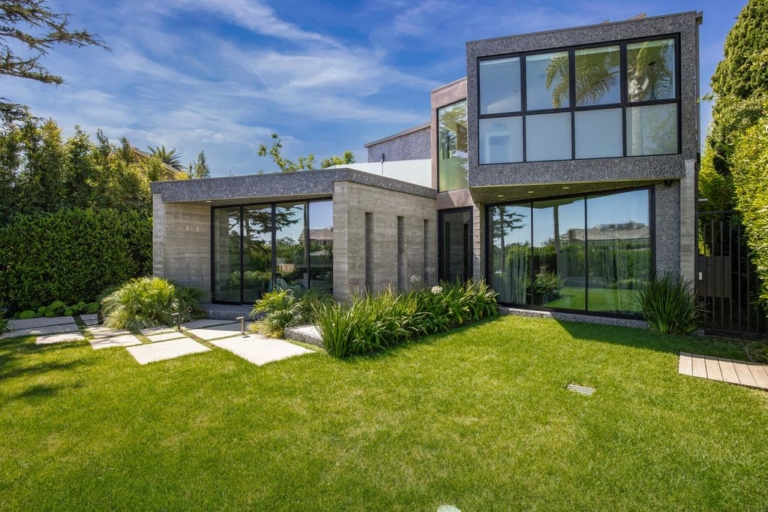 California Luxury Redefined: Modern Masterpiece Offering Exceptional Design and Functionality for $12.5 Million