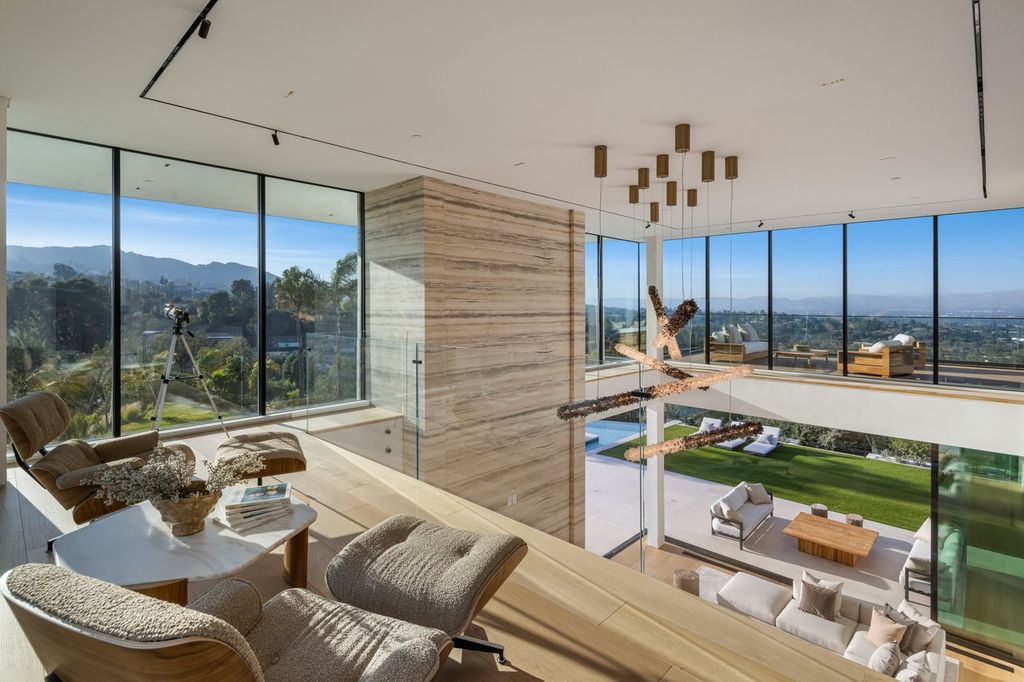 Encino Masterpiece A Bold Statement in Luxury Design and Views for 39.995 Million 22