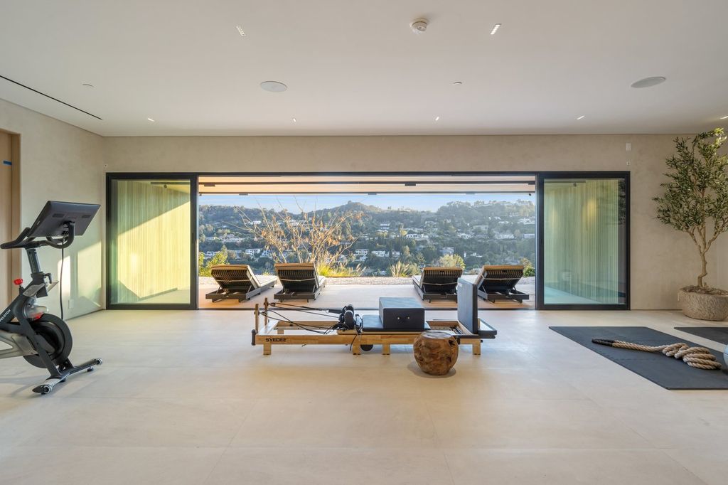 Encino Masterpiece A Bold Statement in Luxury Design and Views for 39.995 Million 26