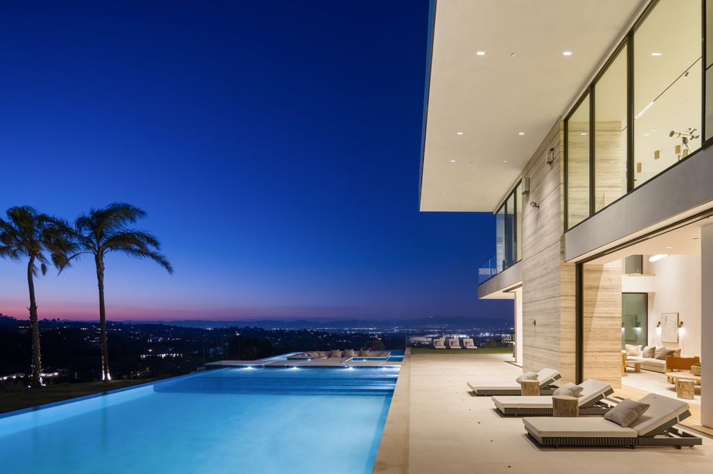 Encino Masterpiece A Bold Statement in Luxury Design and Views for 39.995 Million 31