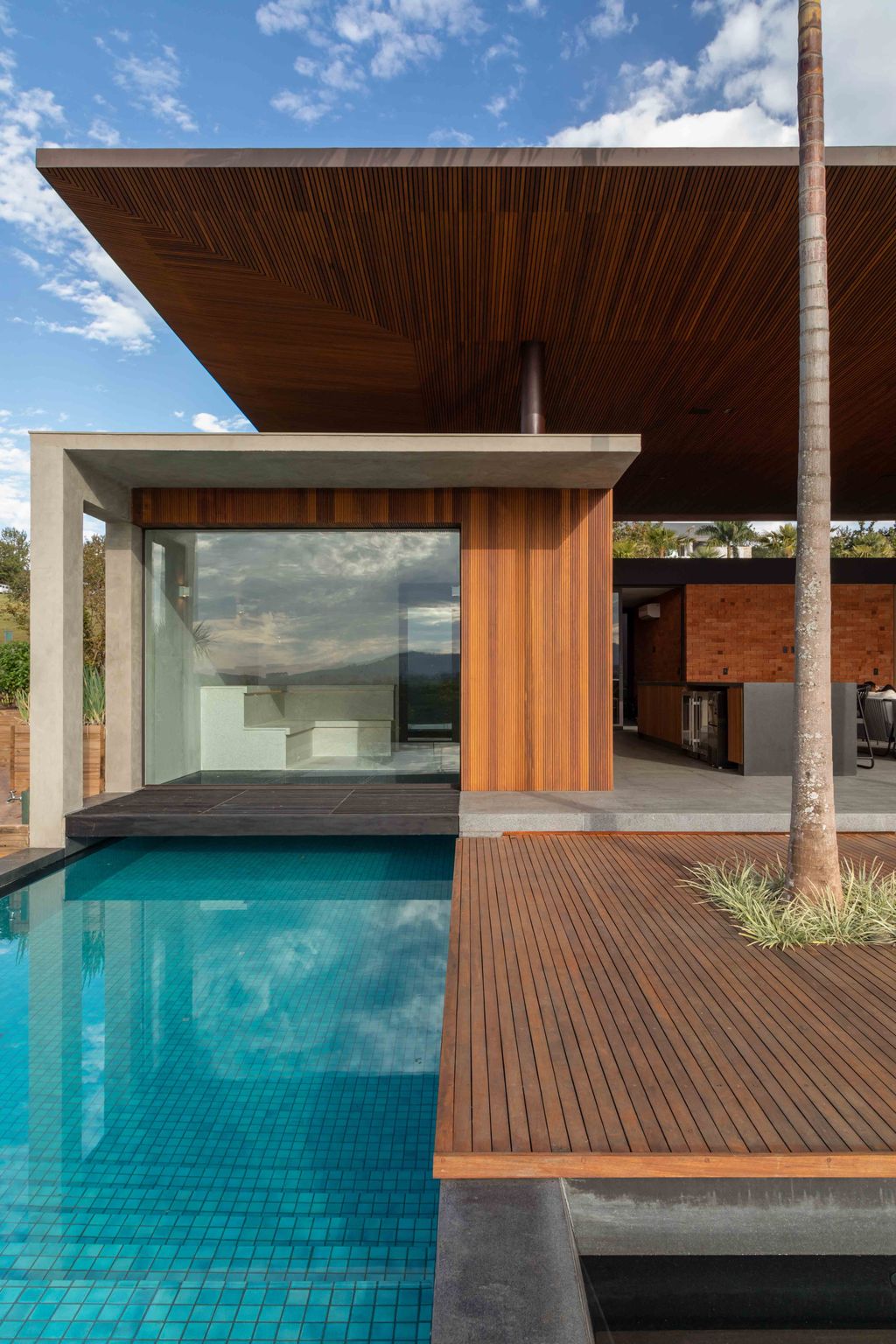 GM House, A Contemporary Home by Padovani Arquitetos