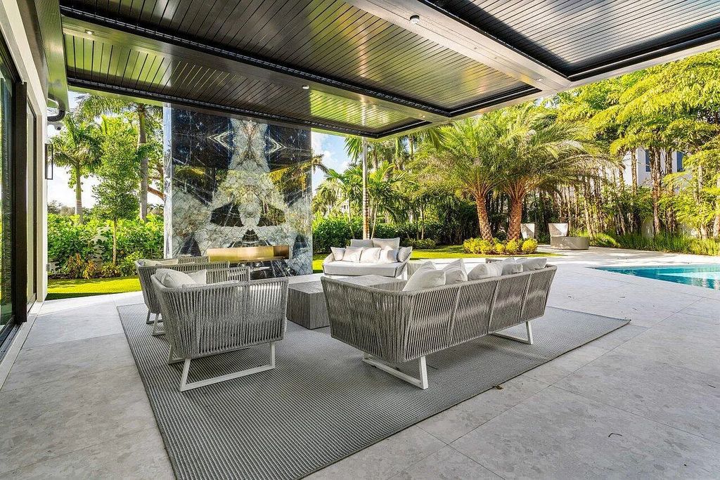 Luxurious $18.5 Million Contemporary Golf Course Estate in Boca Raton’s Royal Palm Yacht & Country Club