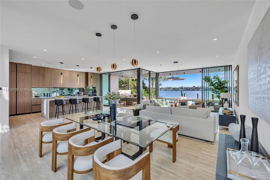 Luxurious $9.5 Million Waterfront Estate with Bay Views, Pool, and Ocean Access in Miami Beach