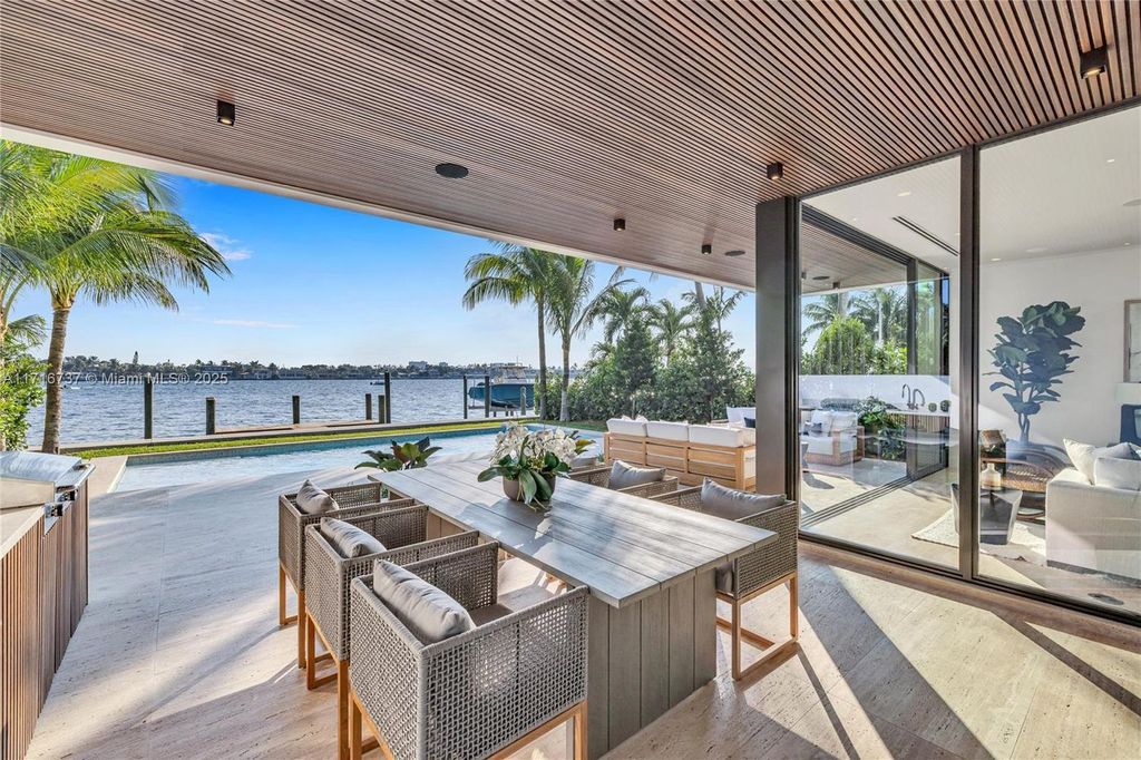 Luxurious $9.5 Million Waterfront Estate with Bay Views, Pool, and Ocean Access in Miami Beach