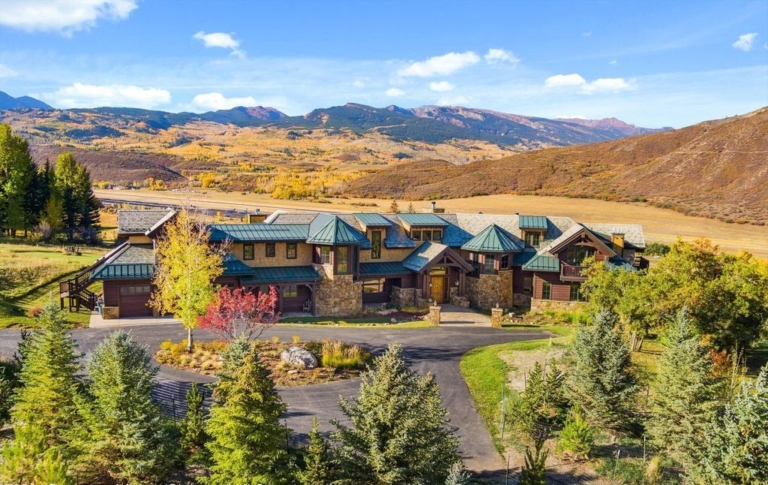 Luxury and Nature Unite: $19.95M Estate on McLain Flats with Stunning Mountain Views