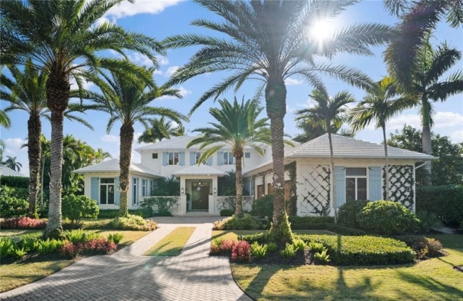 Spectacular $11.4 Million Old Naples Estate with Lakefront Pool, Designer Interiors, and Premier Beachside Location