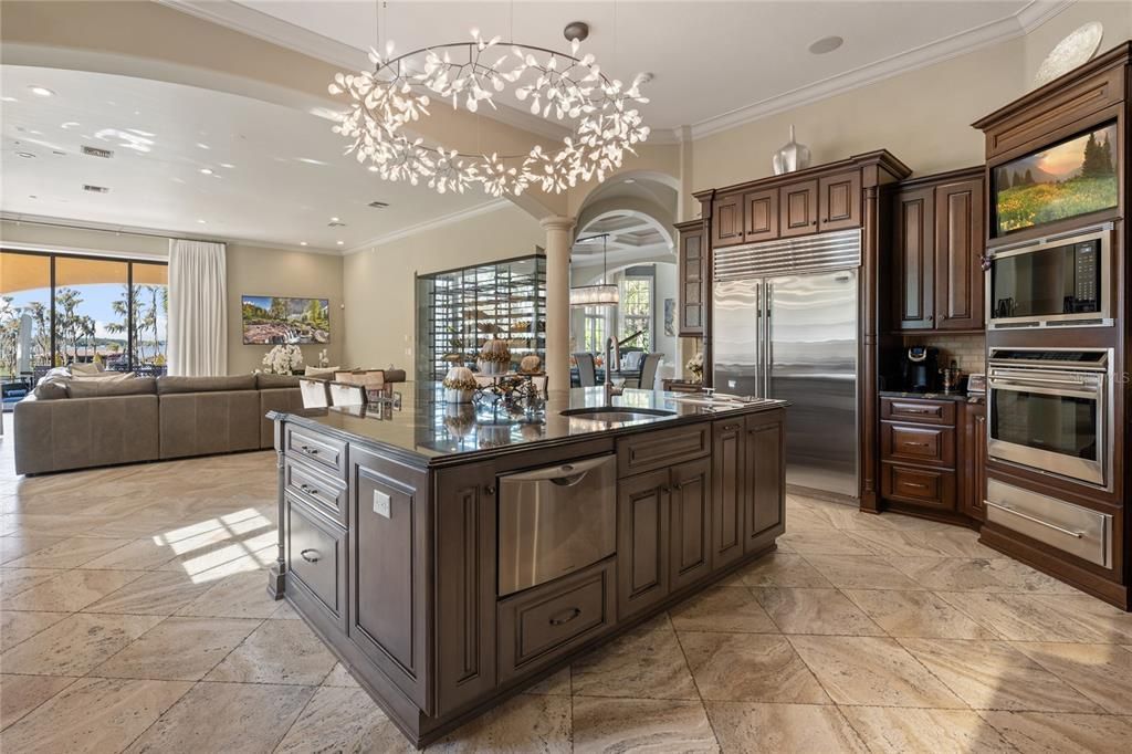 Stunning $10 Million Lakeside Estate with Luxurious Amenities in Windermere