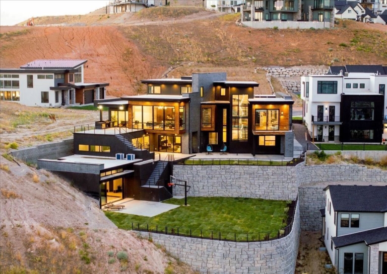 Stunning Architectural Masterpiece in Traverse Mountain, Utah, Priced at $3.5 Million