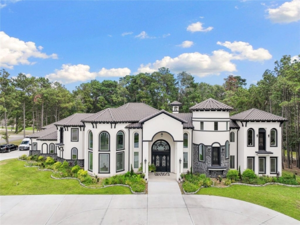 Texas Luxury Redefined: A Modern Masterpiece Offering the Best in High-End Living for $2.4 Million